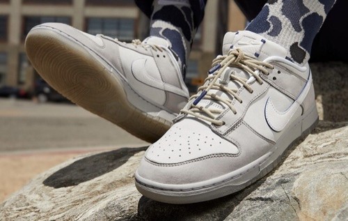 nike dunk low light bone on feet